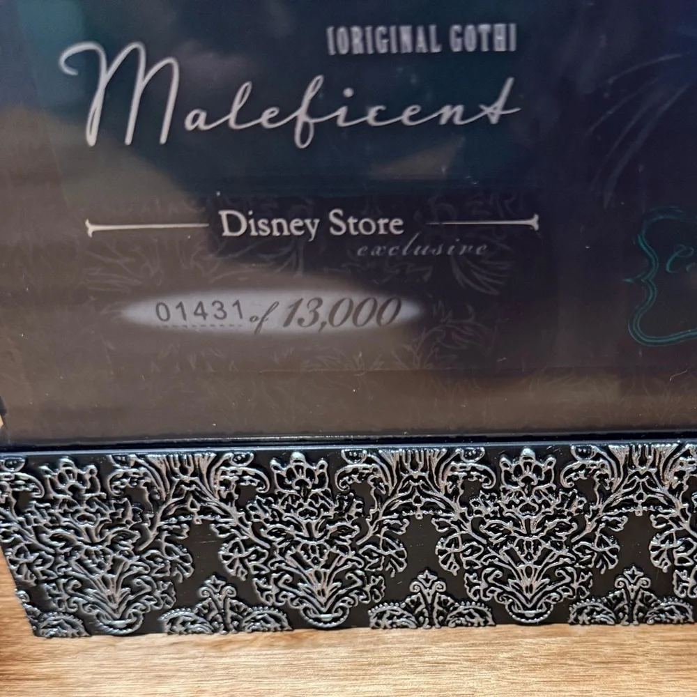 Disney Store Villains Designer Collection Maleficent Doll [Original Goth]
